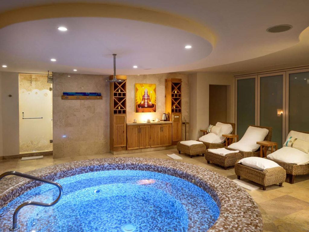 Jacuzzi And Lounge Chairs At The Corazon Cabo Spa.